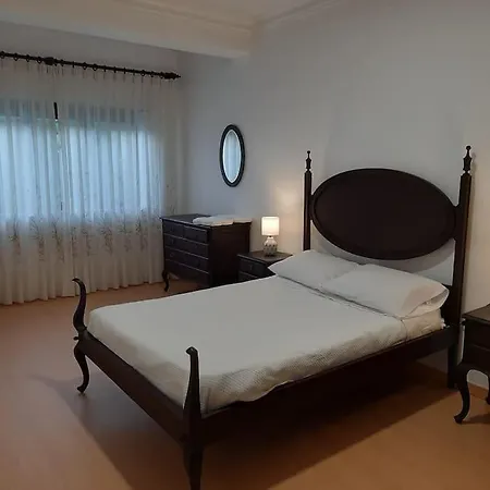 Appartement Av Cristo Rei 61 *